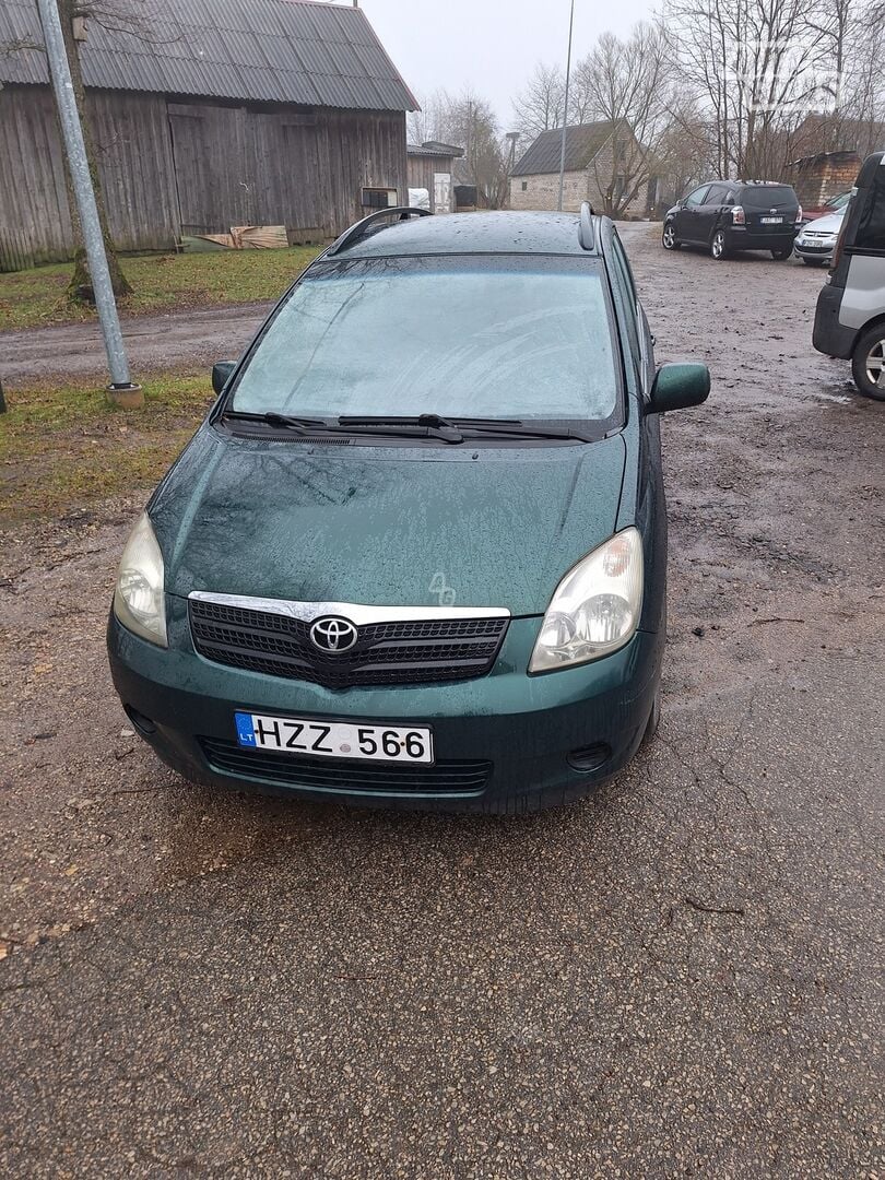 Toyota Corolla Verso 2000 m Vienatūris