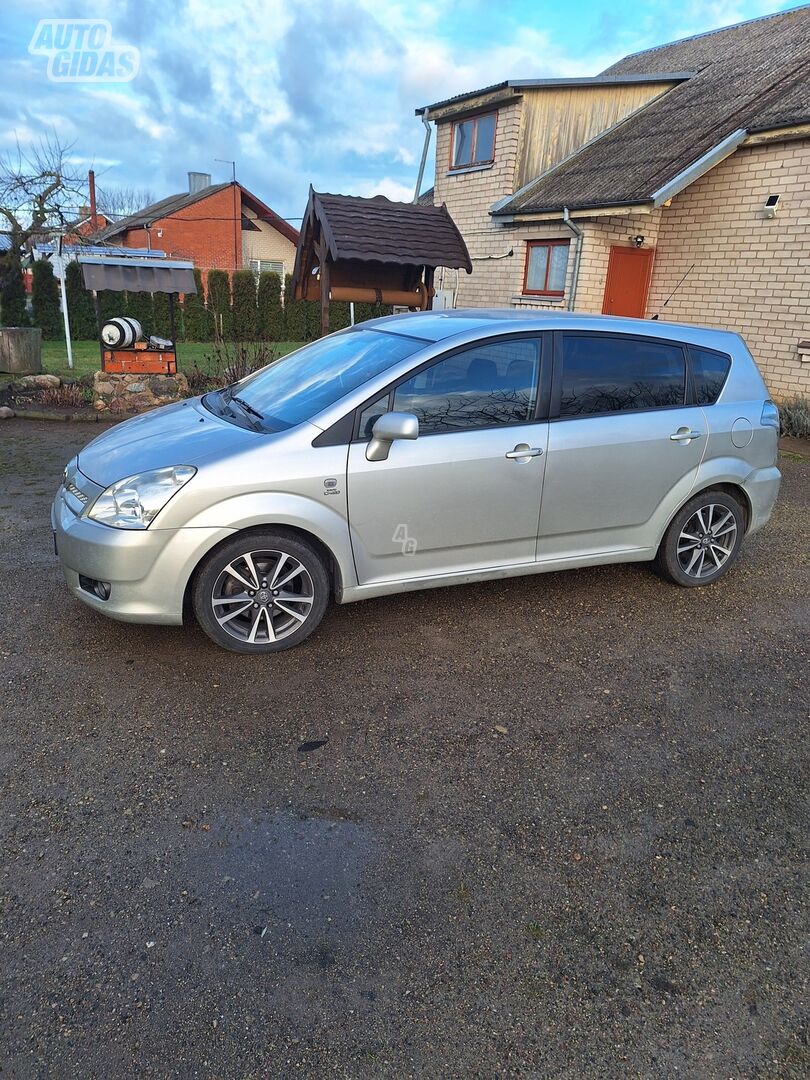 Toyota Corolla Verso 2004 y Van