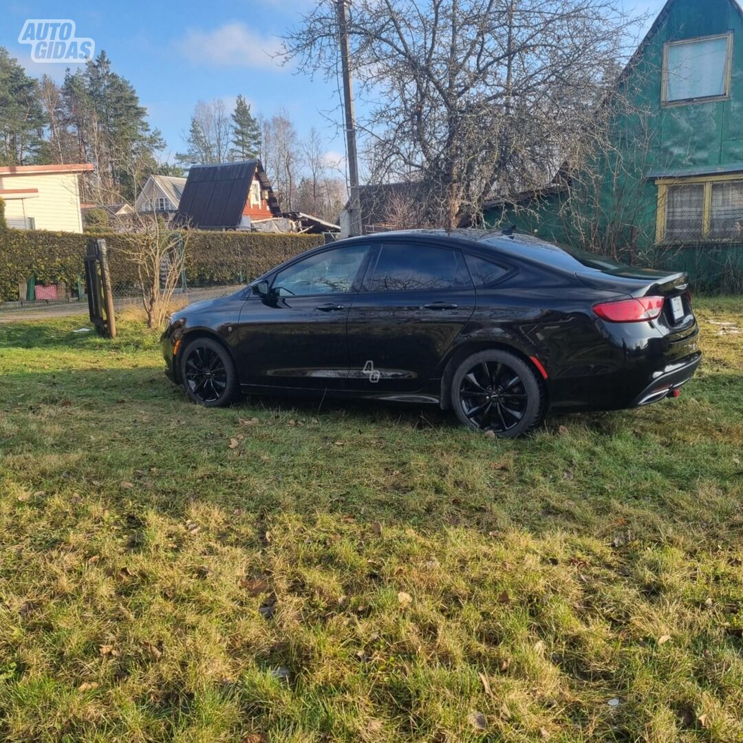 Chrysler 200 2016 г Седан