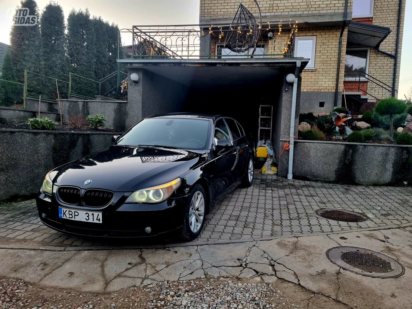 Bmw 530 2004 m Sedanas