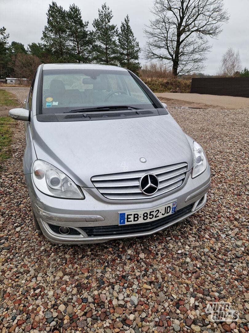 Mercedes-Benz B Klasė 2008 m dalys