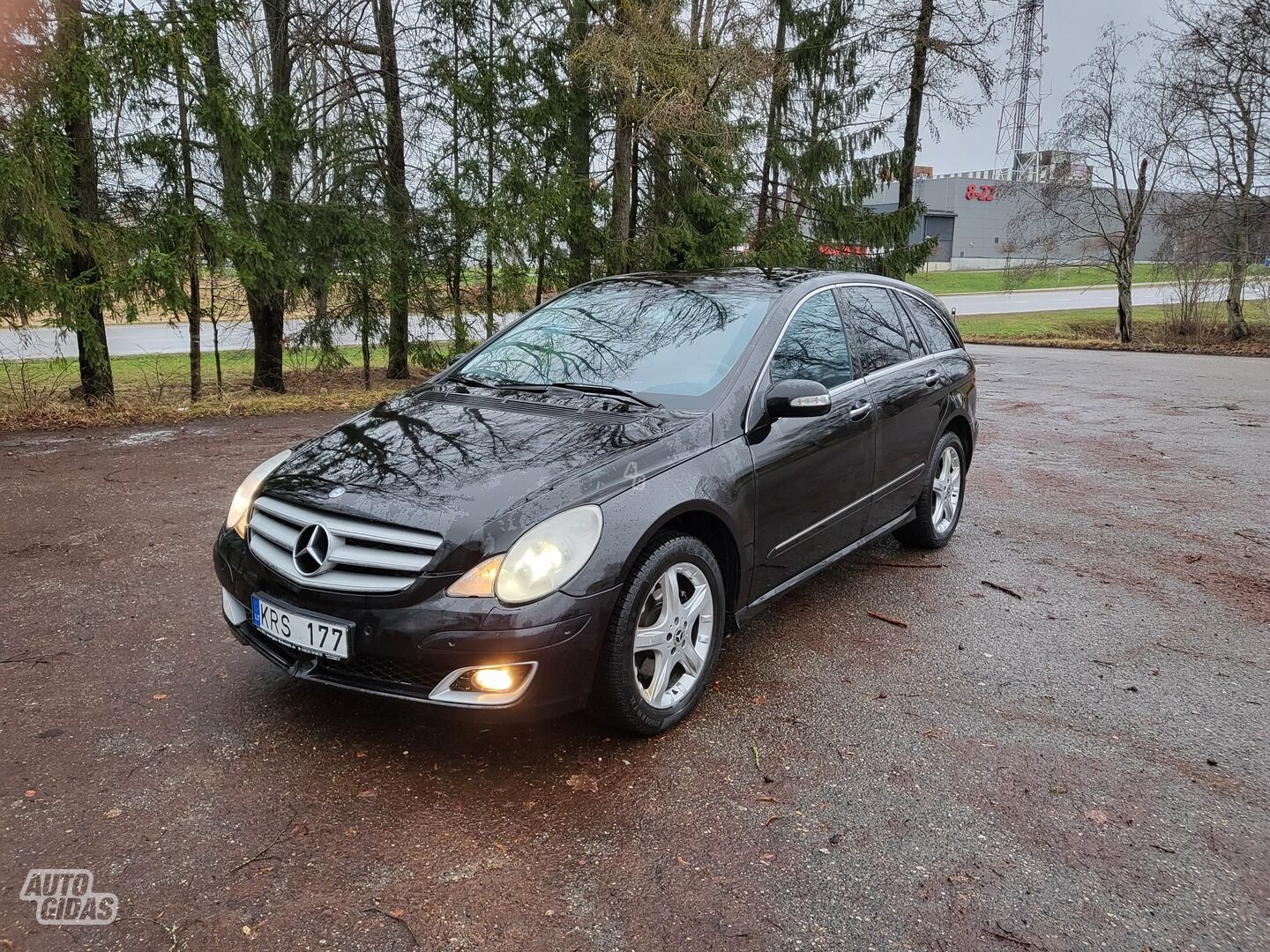 Mercedes-Benz R 320 2007 m Universalas