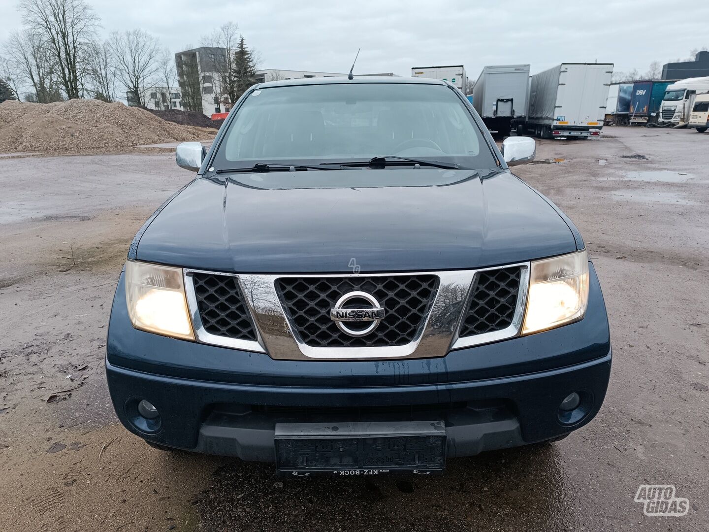 Nissan Navara 2007 г Пикап