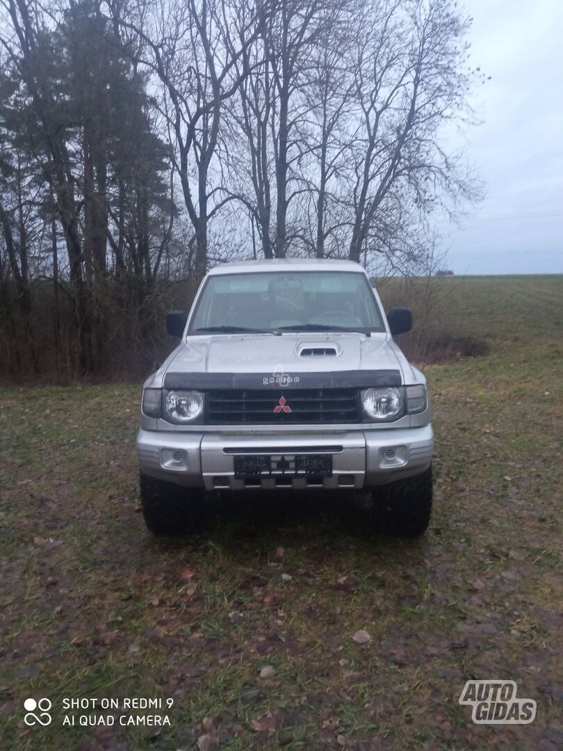 Mitsubishi Pajero 2003 y Off-road / Crossover