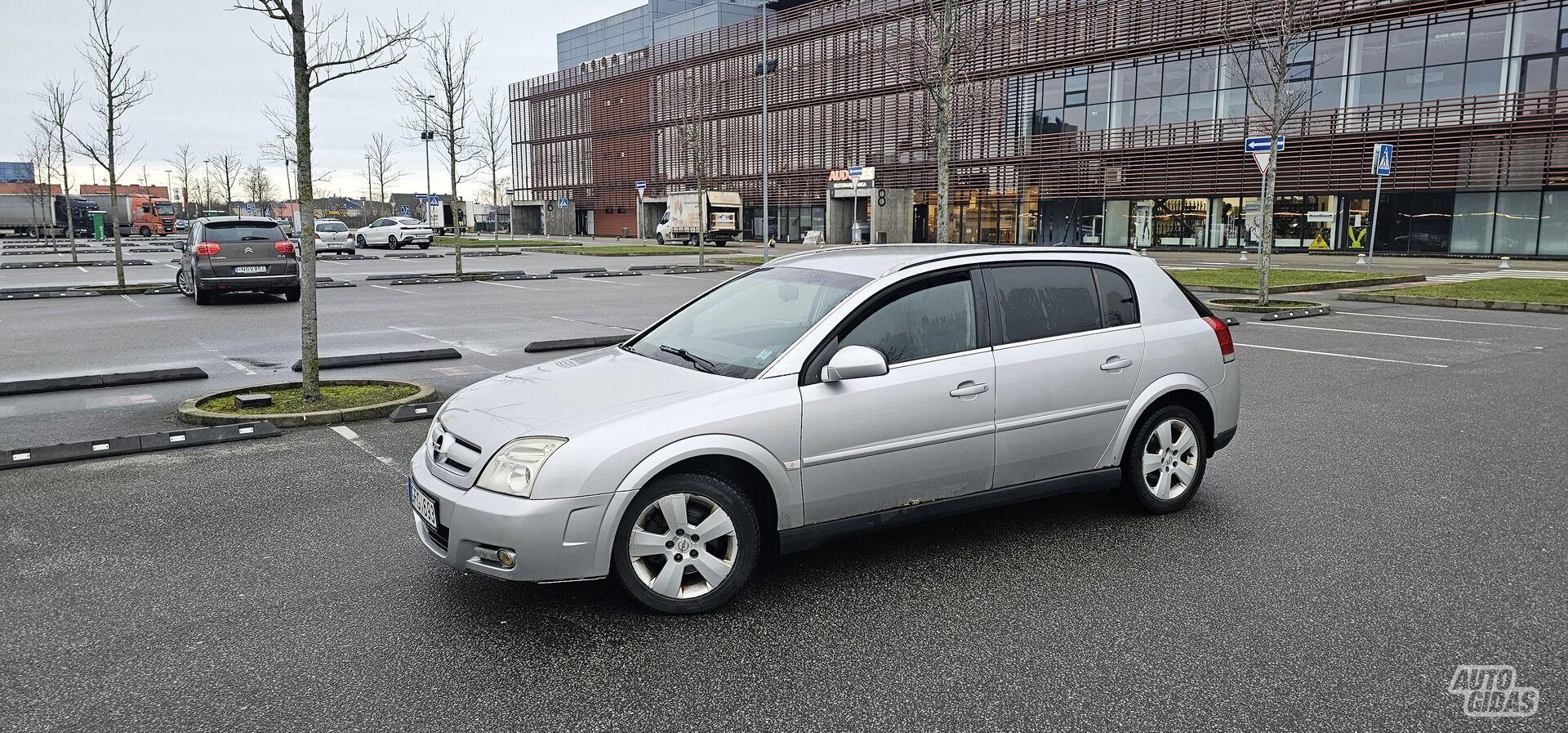 Opel Signum 2003 г Хэтчбек