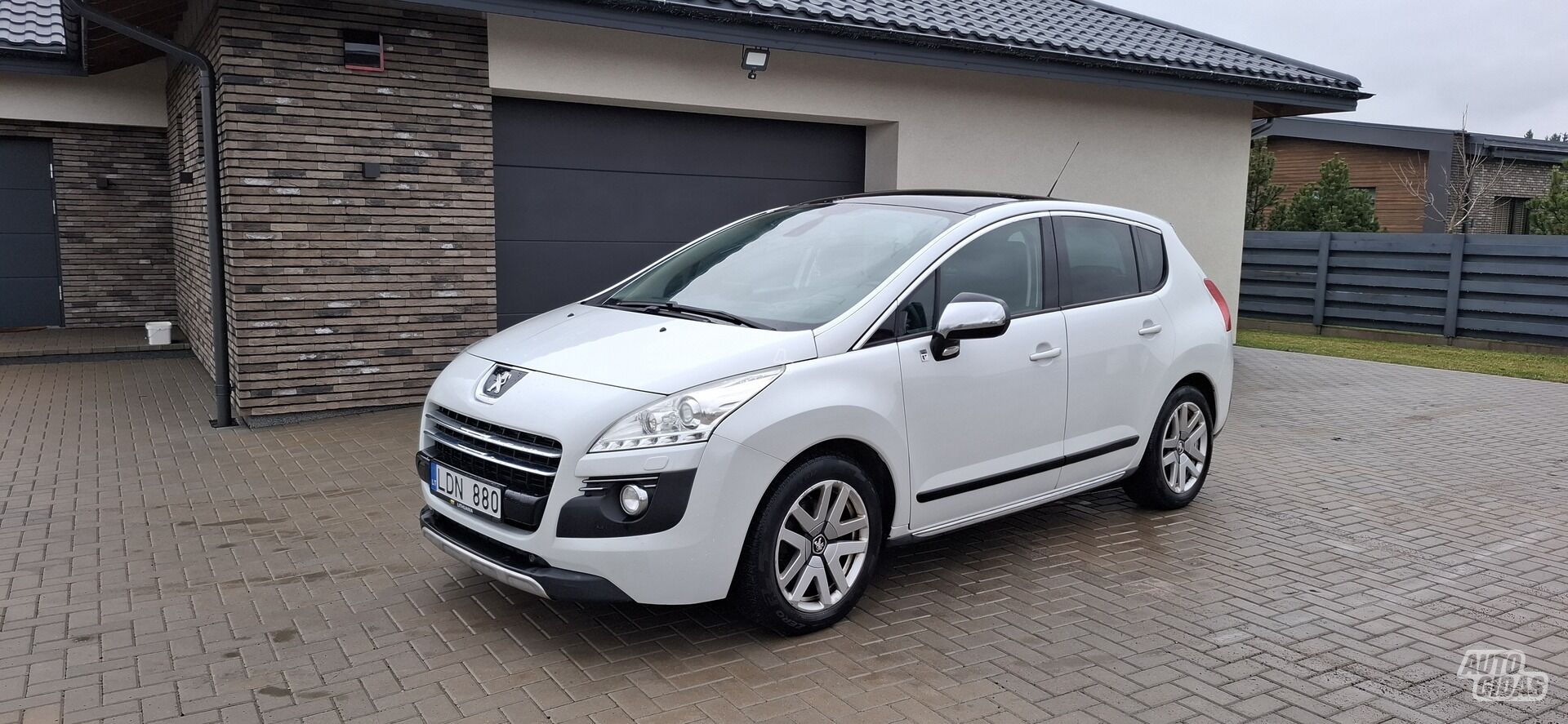 Peugeot 3008 2012 m Visureigis / Krosoveris