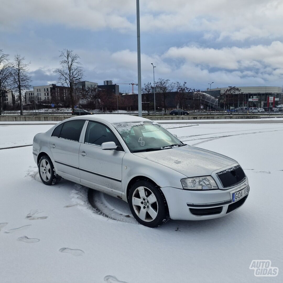 Skoda Superb 2005 г Седан