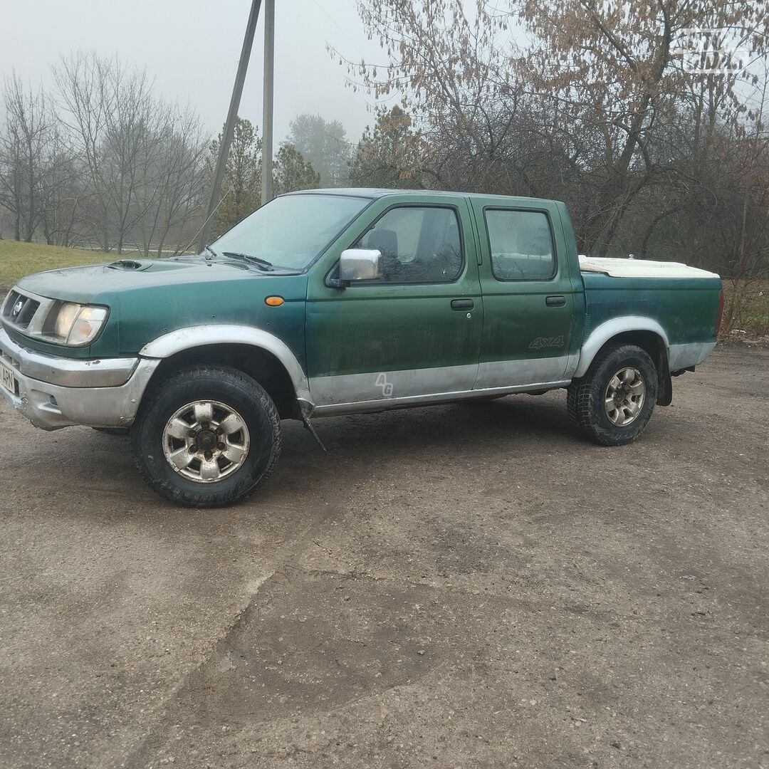 Nissan King Cab 2002 m Visureigis / Krosoveris