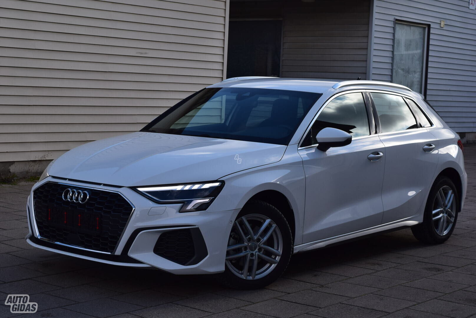 Audi A3 30 TFSI MILD HYBRID 2023 y