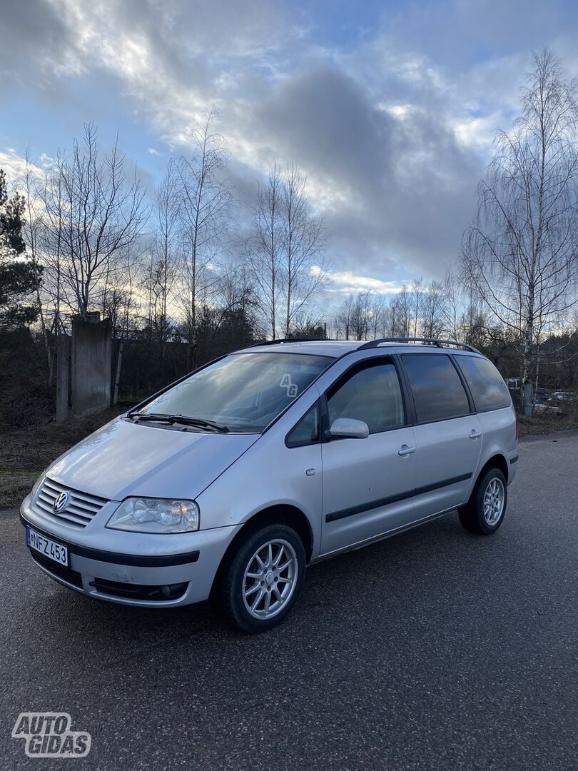 Volkswagen Sharan 2002 г Минивэн