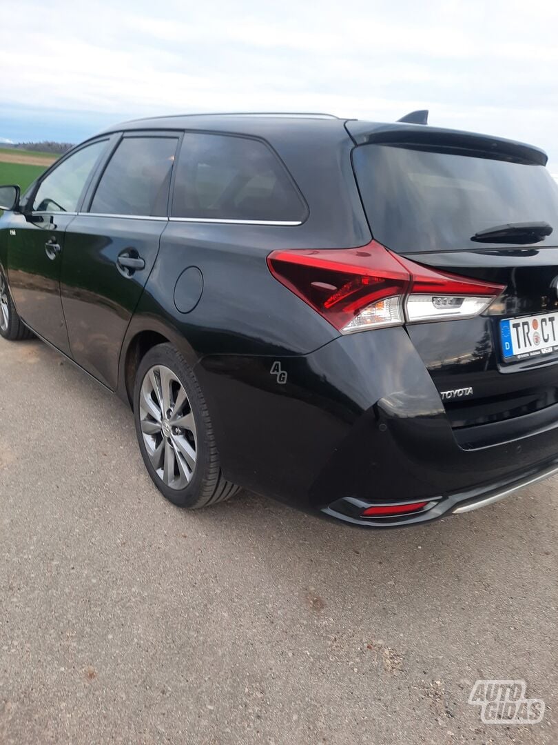 Toyota Auris 2016 m Universalas