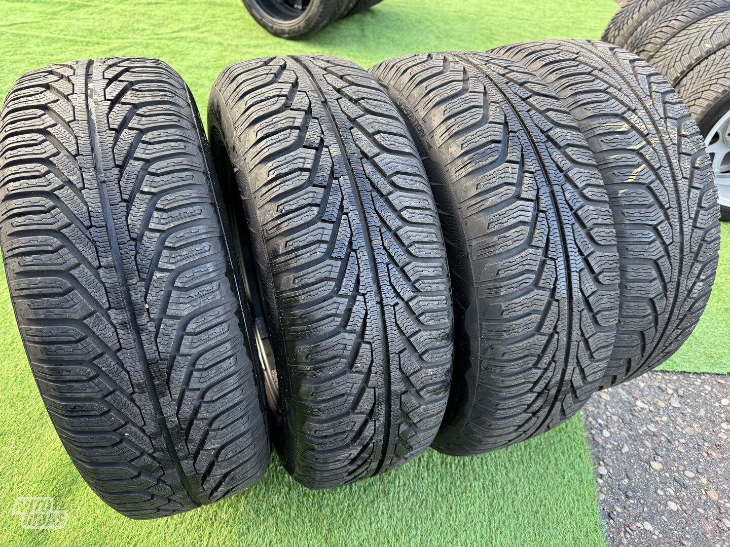 Uniroyal Siunciam, 7-8mm 2018 R17 winter tyres passanger car