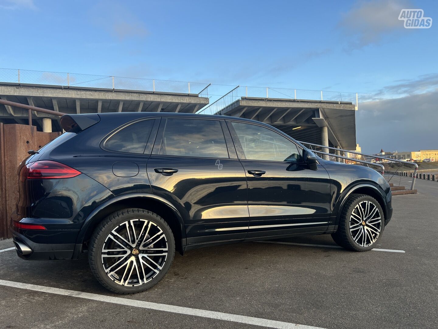 Porsche Cayenne 2016 m Visureigis / Krosoveris