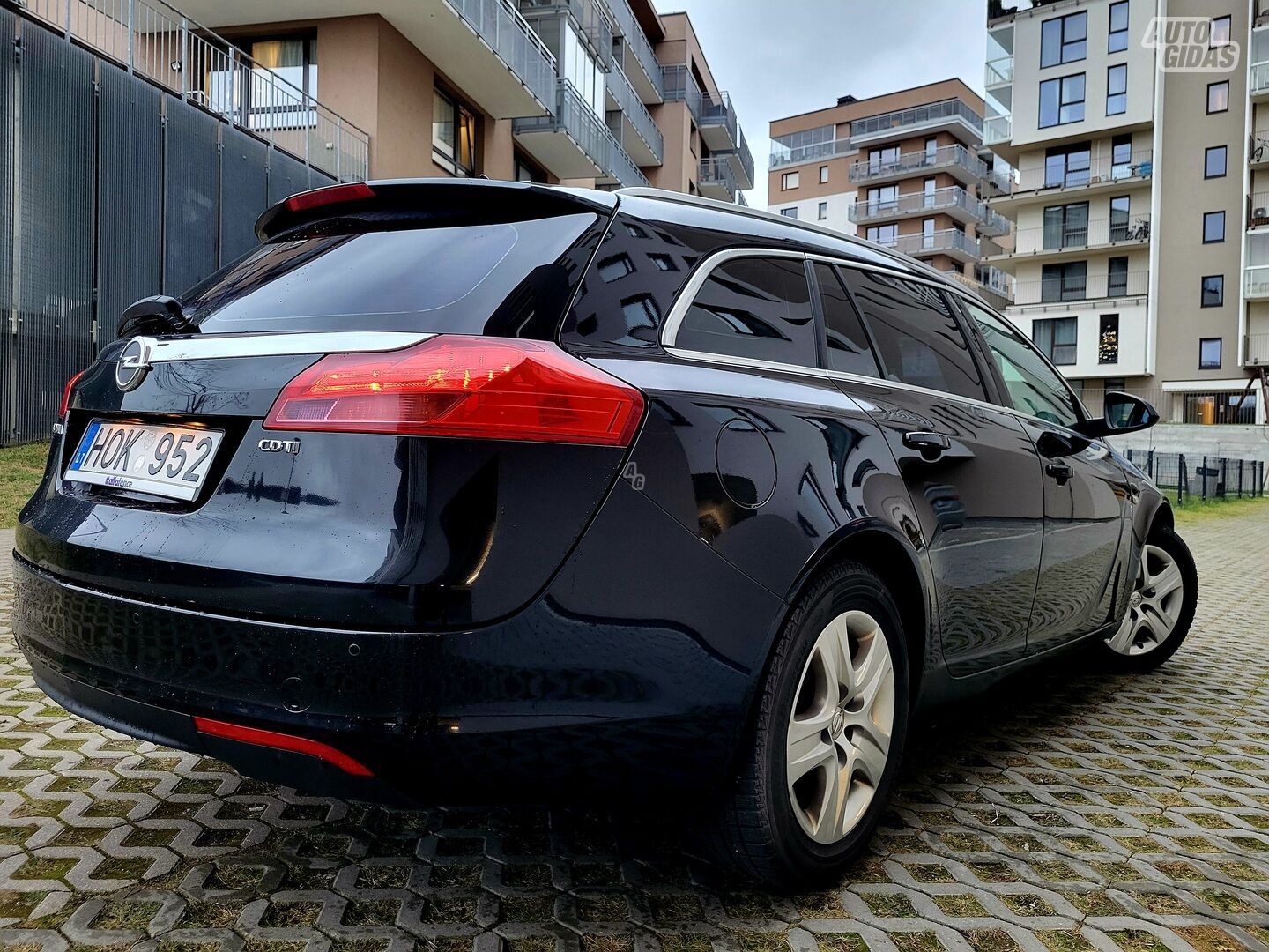 Opel Insignia 2011 г Универсал