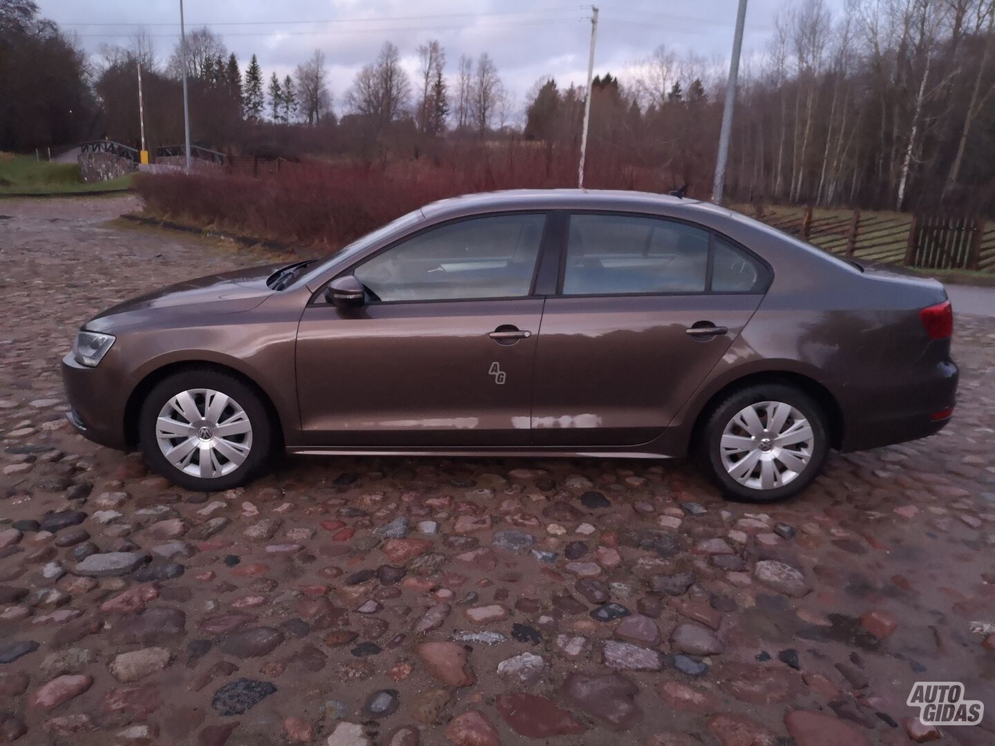 Nissan Qashqai -VW JETA 1,2 benz 2015 г