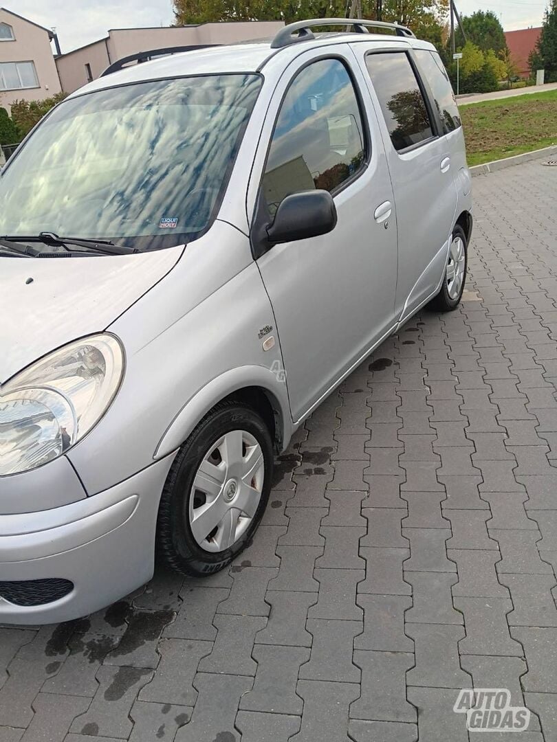 Toyota Yaris Verso 2006 г Универсал