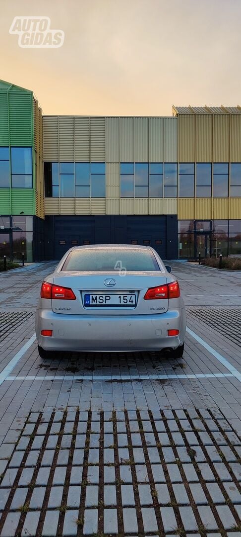 Lexus IS 220 2006 y Sedan