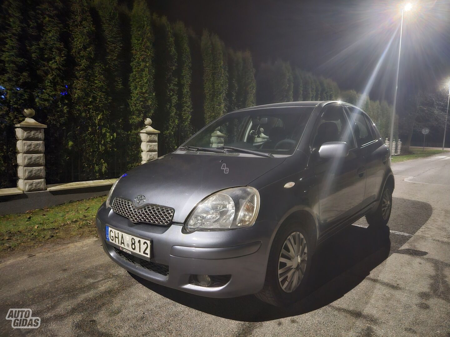 Toyota Yaris 2005 y Hatchback