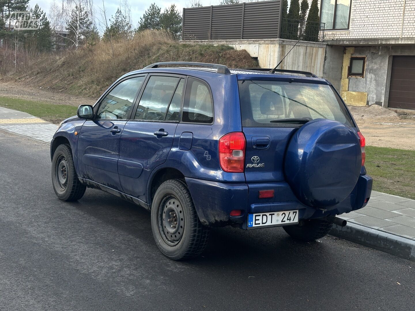 Toyota RAV4 2001 m Visureigis / Krosoveris