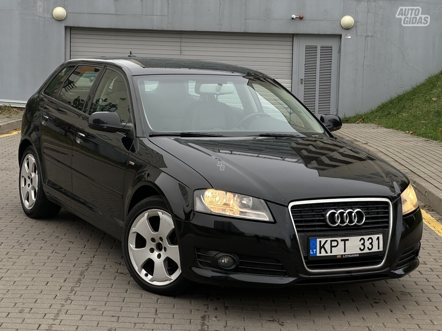 Audi A3 2012 г Хэтчбек