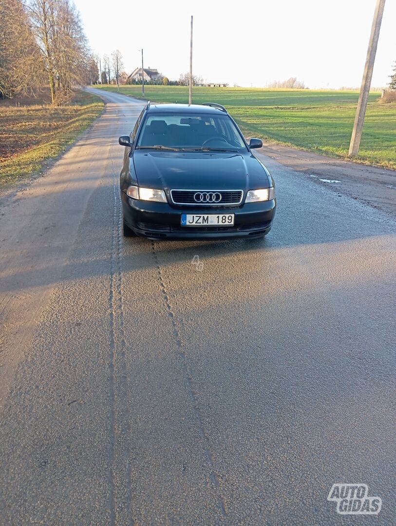 Audi A4 1998 y Wagon