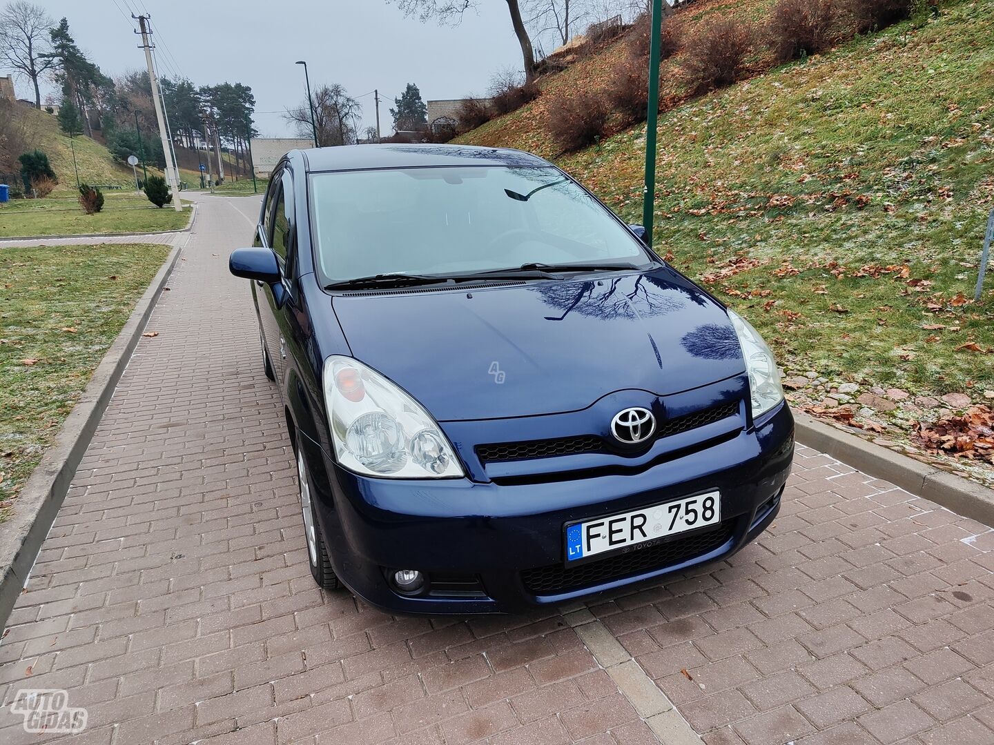 Toyota Corolla Verso D4D 2004 m