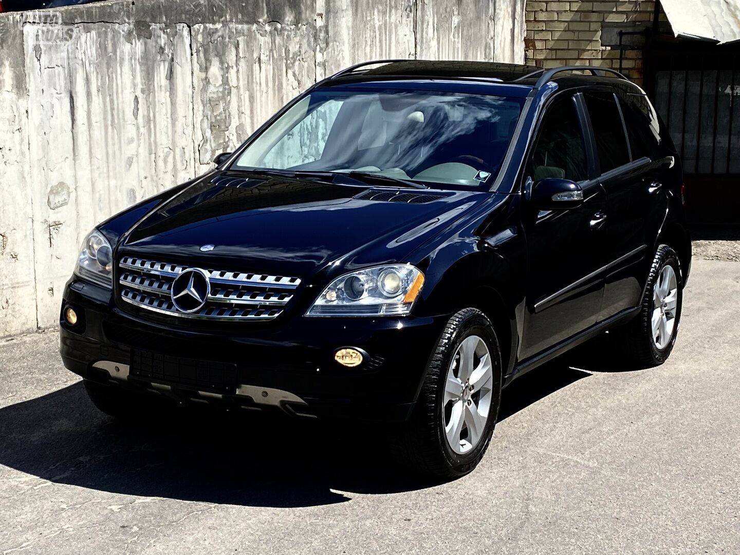 Mercedes-Benz ML 500 4-Matic 2005 m