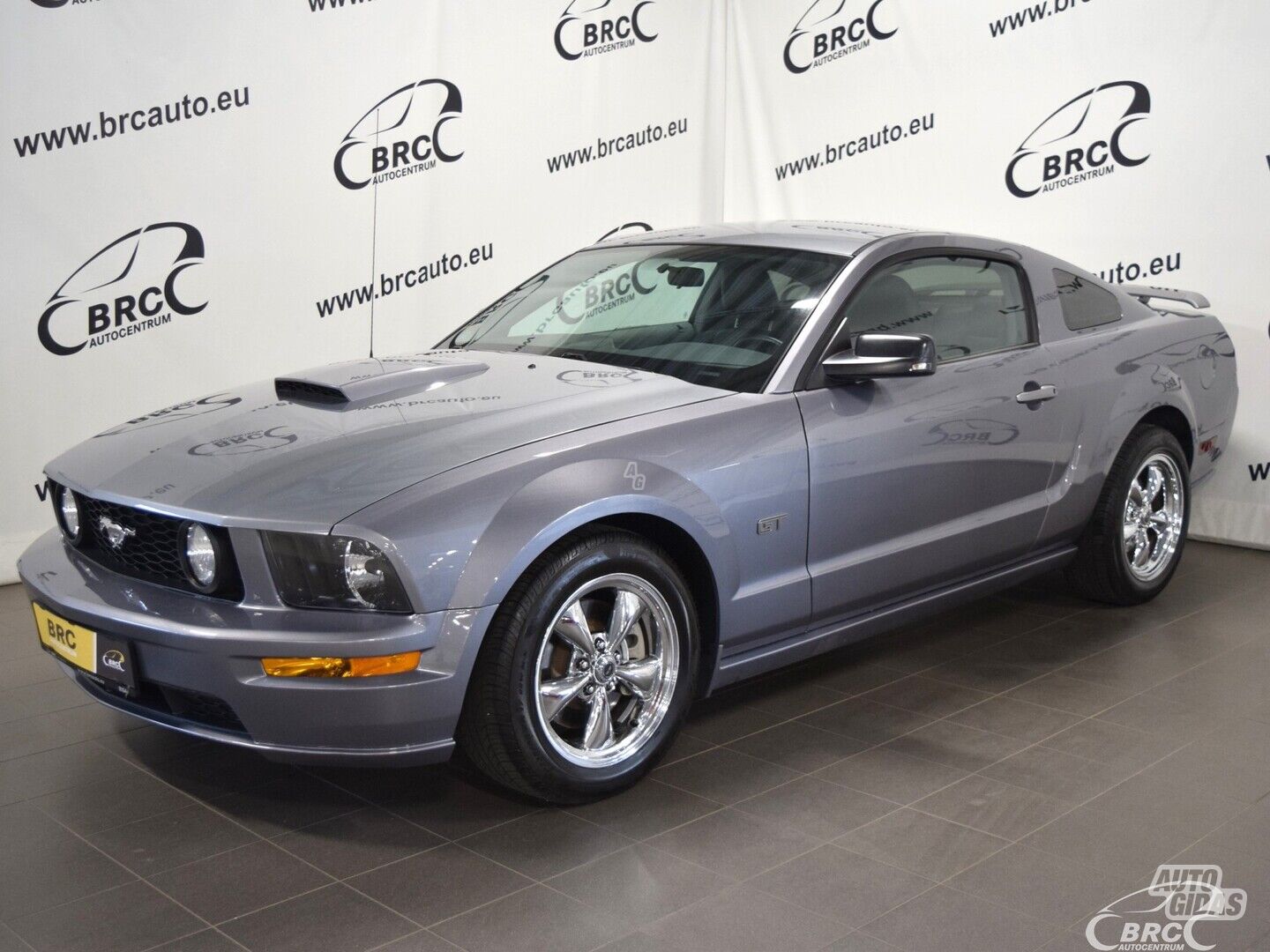 Ford Mustang GT V8 manual 2007 г