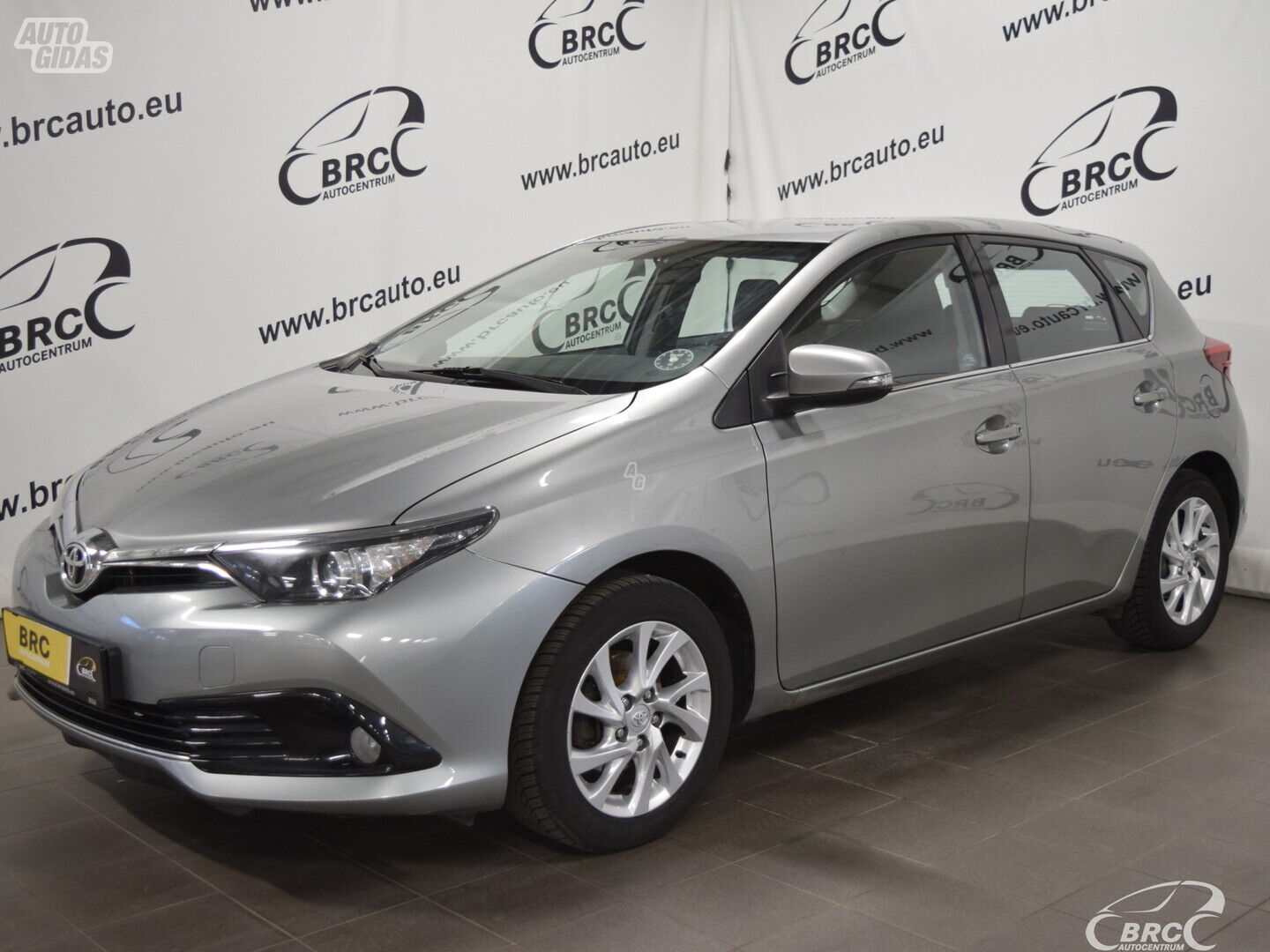 Toyota Auris M/T 2018 y