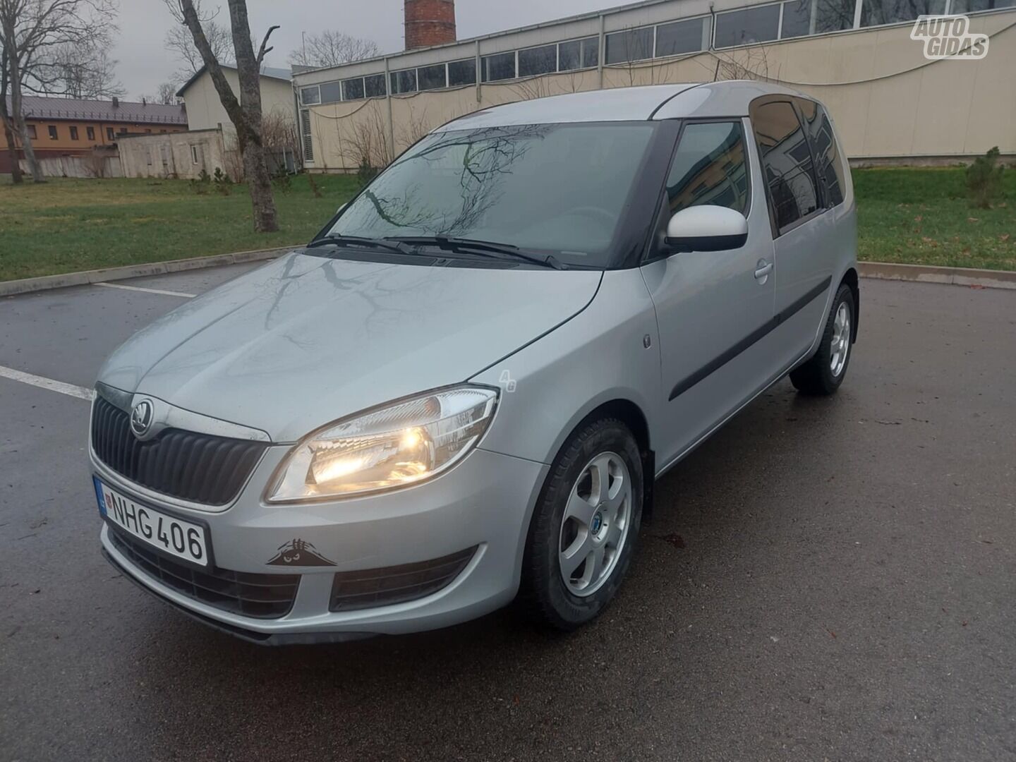 Skoda Roomster 2013 г Минивэн