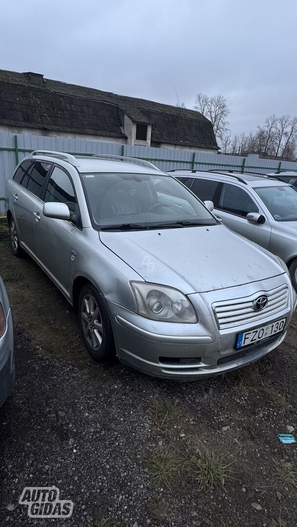 Toyota Avensis 2005 y Wagon