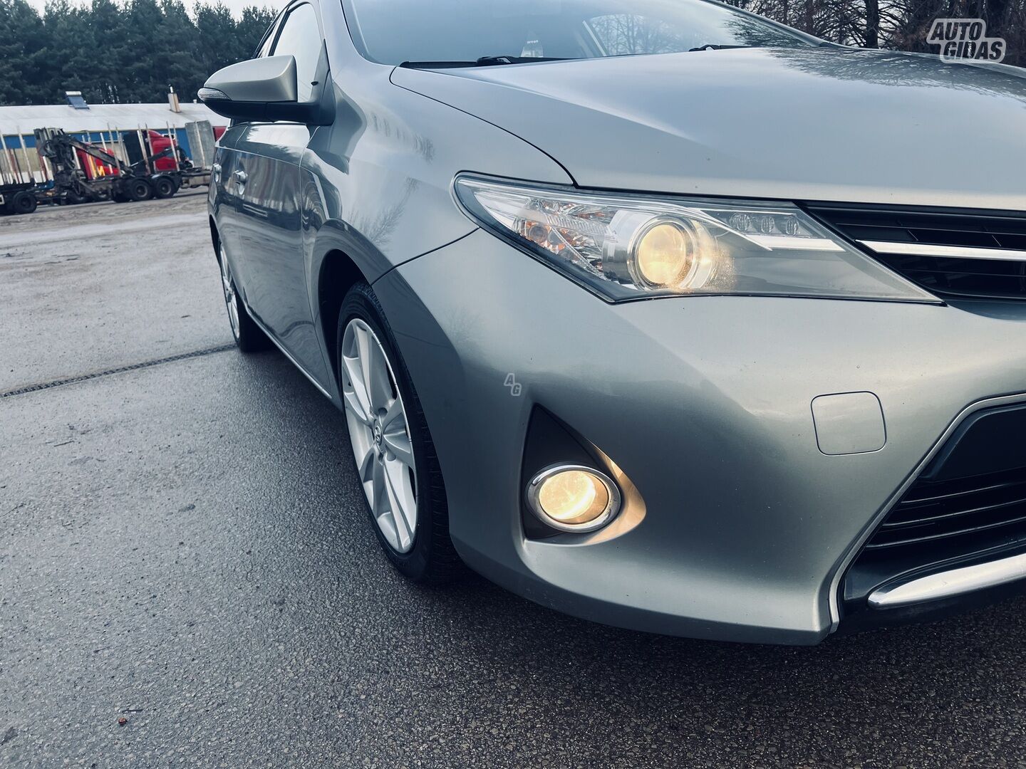 Toyota Auris 2014 г Хэтчбек