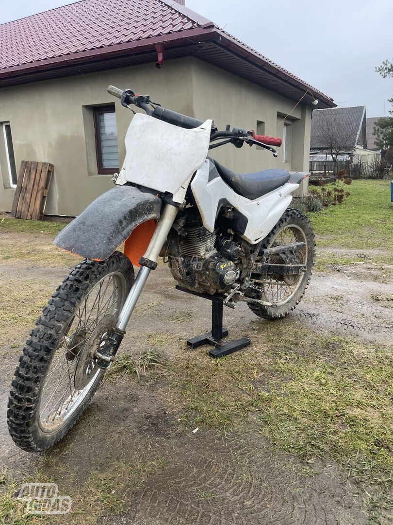 Lifan 2005 y Motocross / Supermoto motorcycle