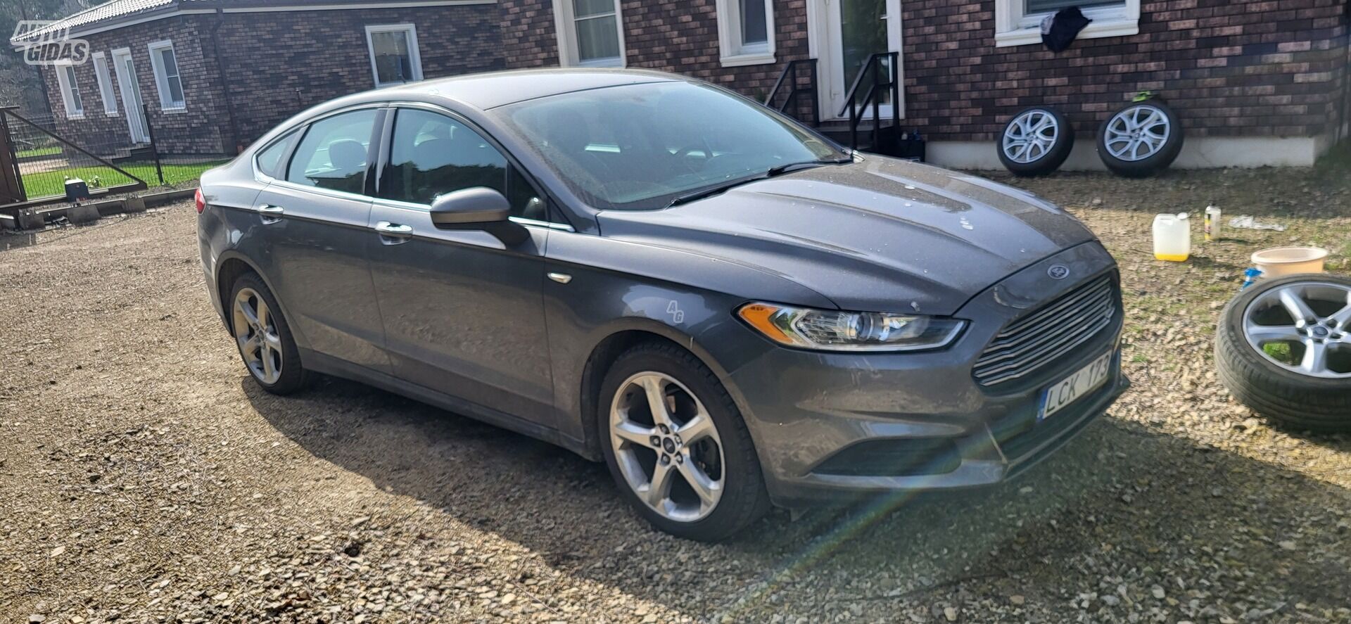 Ford Fusion 2013 г Седан