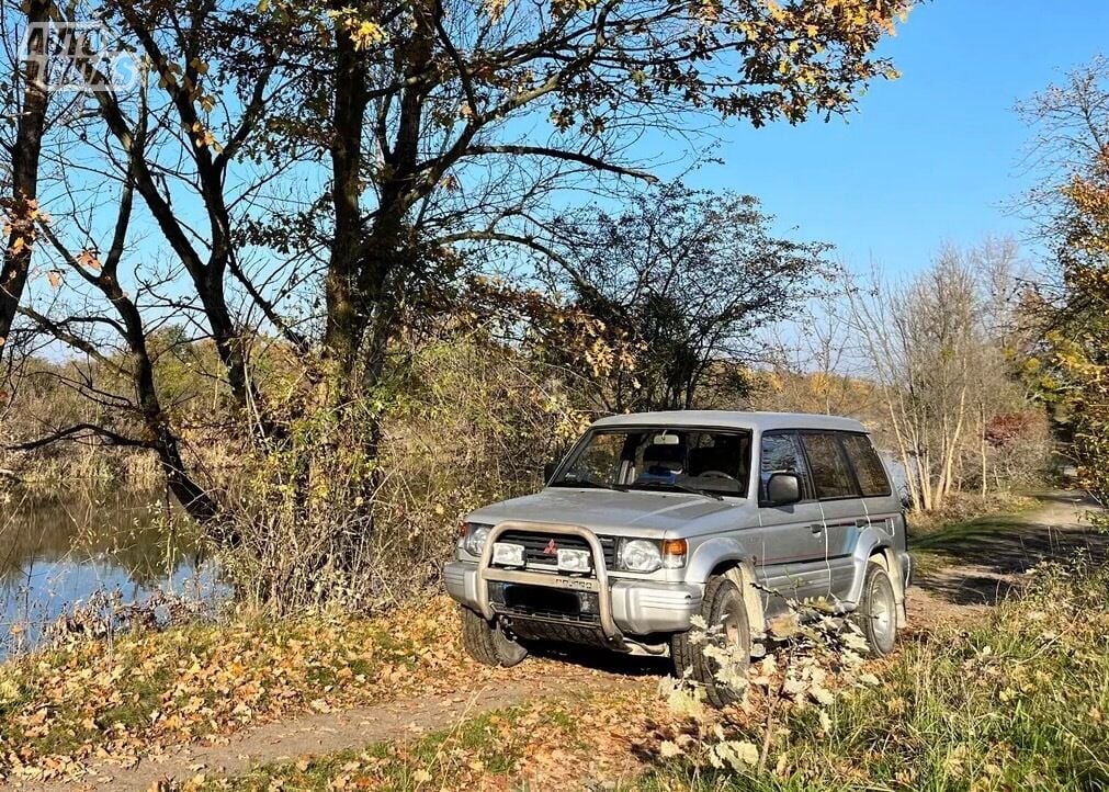 Mitsubishi Pajero 1991 y Off-road / Crossover