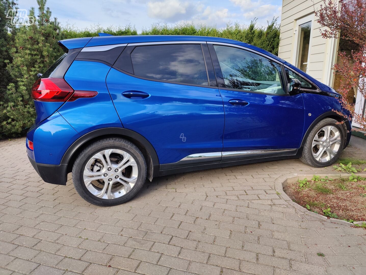 Chevrolet Bolt 2017 y Off-road / Crossover