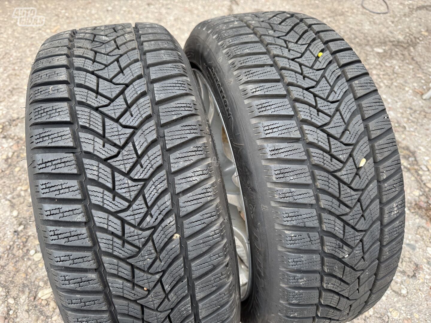 Dunlop Siunciam, 8mm R17 winter tyres passanger car