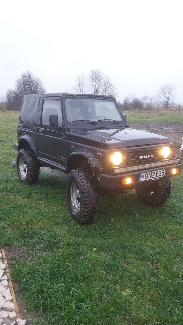 Suzuki Samurai 1991 m Visureigis / Krosoveris