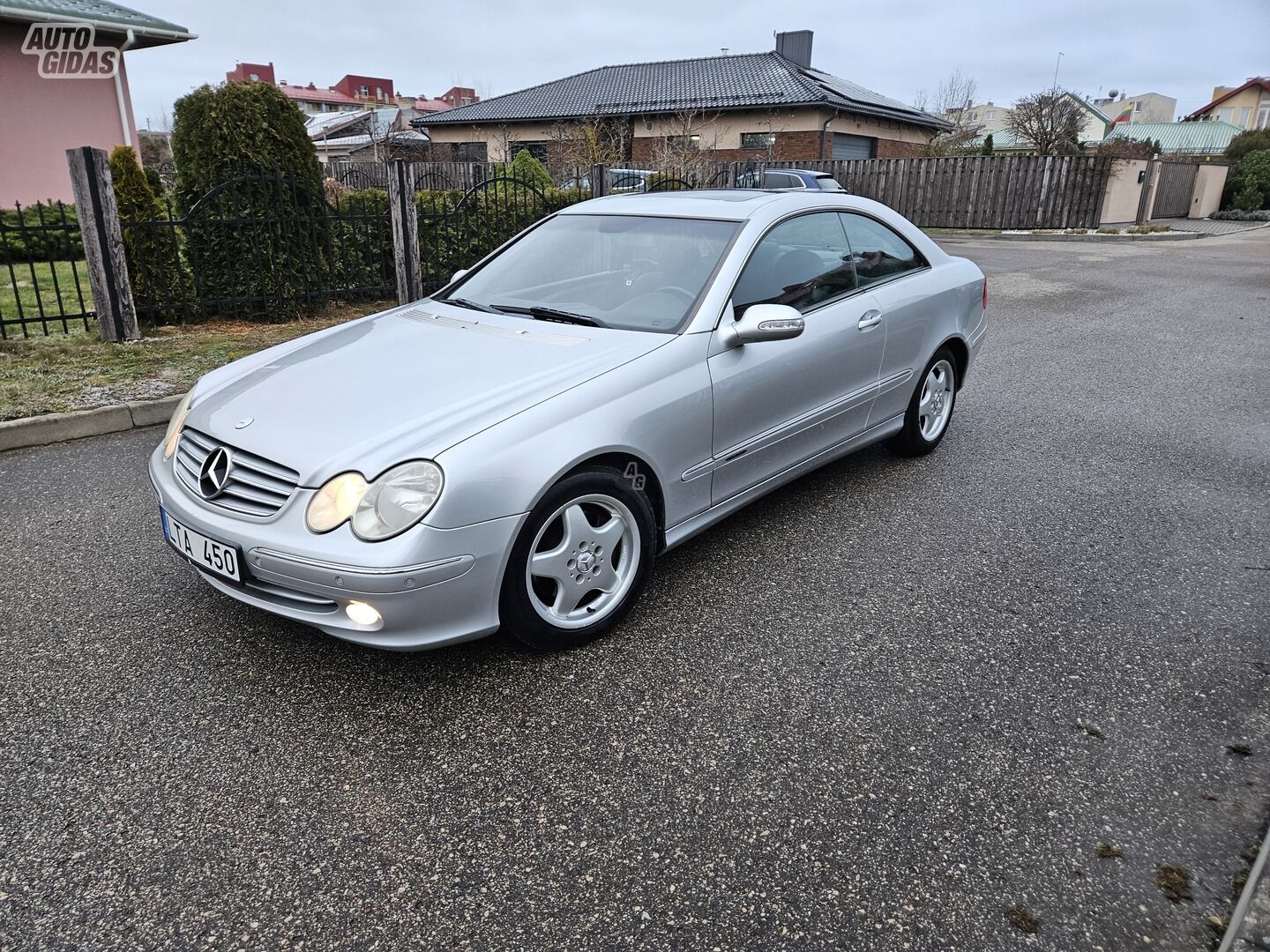 Mercedes-Benz CLK 240 2002 y Coupe