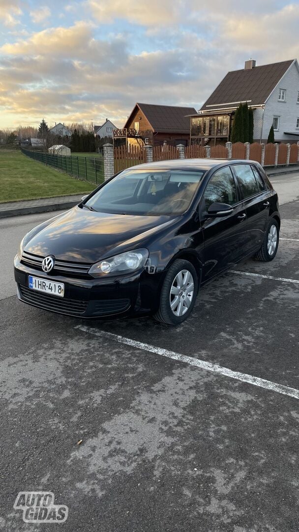 Volkswagen Golf 2010 y Hatchback