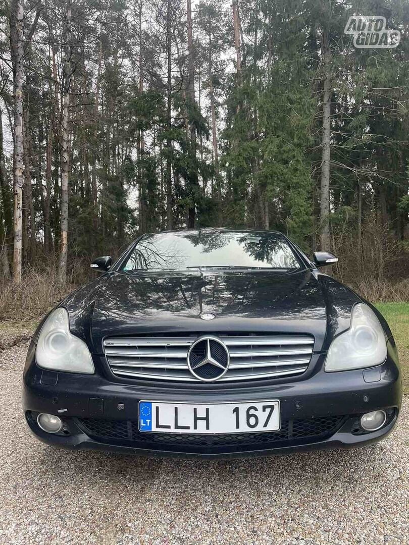 Mercedes-Benz CLS 500 2005 г Седан