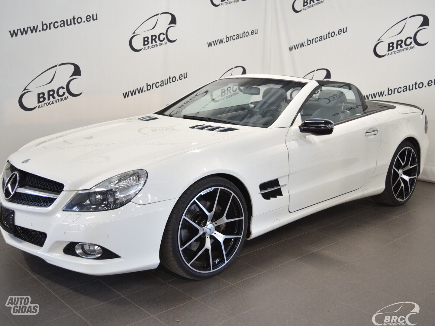 Mercedes-Benz SL 500 Cabrio 2004 y