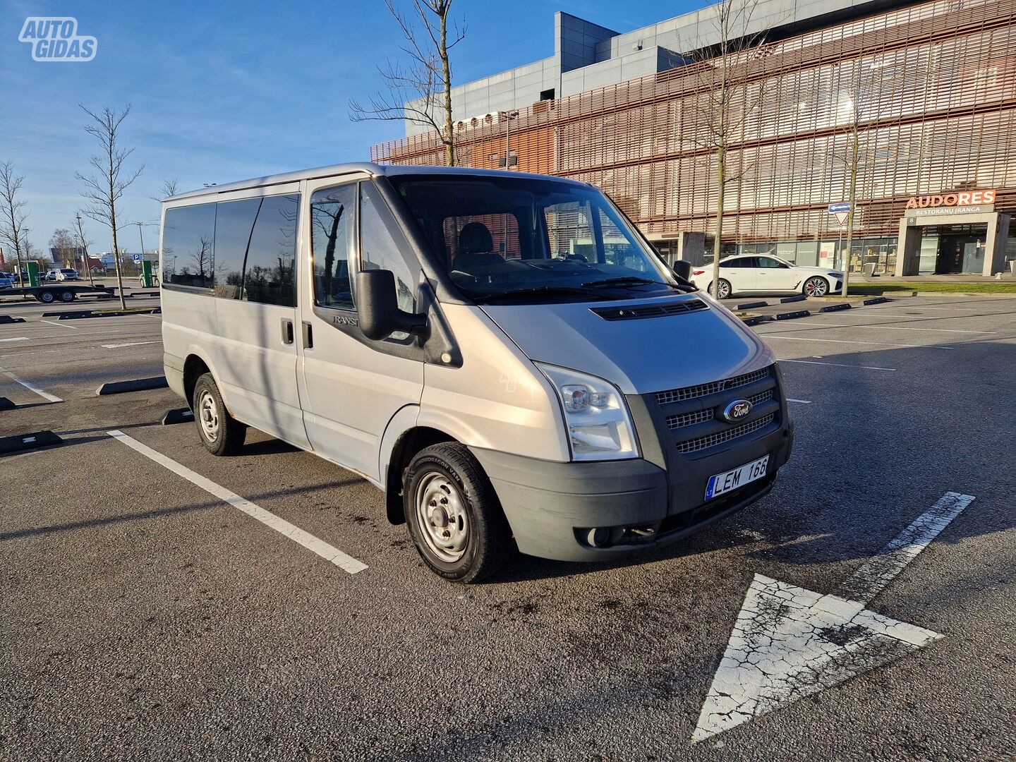 Ford Transit 2012 y Off-road / Crossover