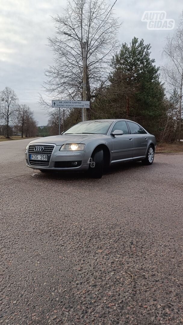 Audi A8 2004 m Sedanas