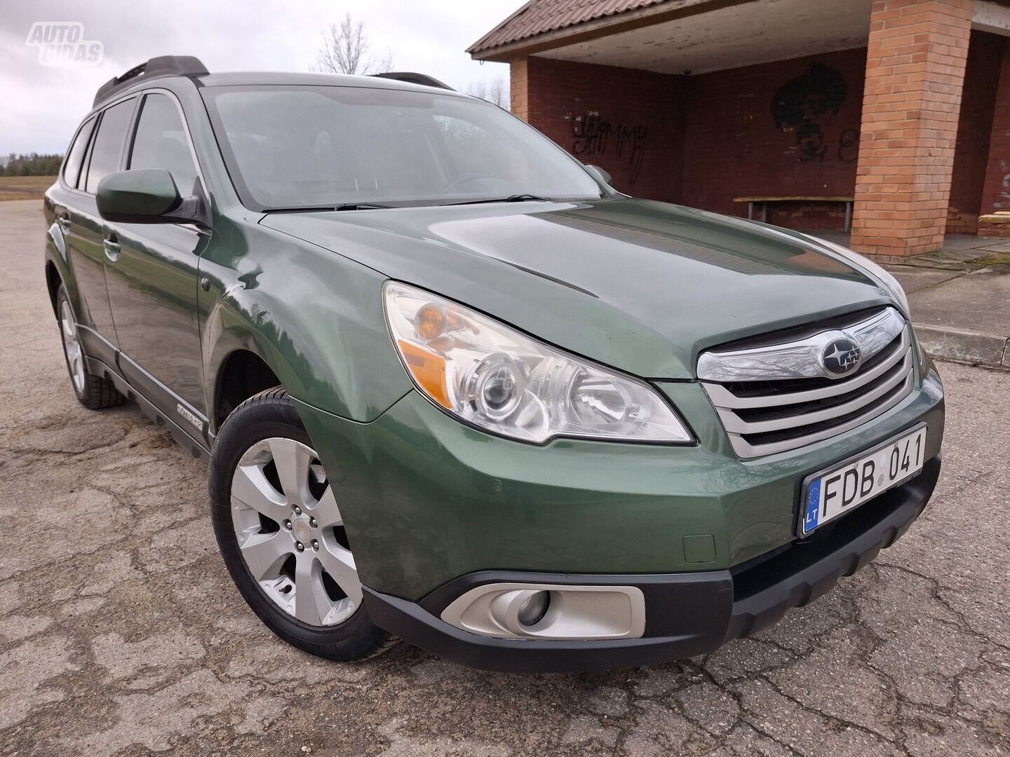 Subaru OUTBACK 2011 m Universalas