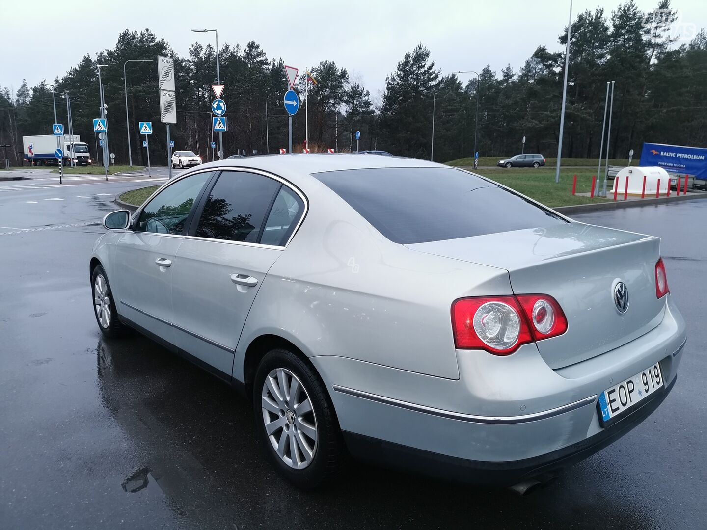 Volkswagen Passat 2009 y Sedan