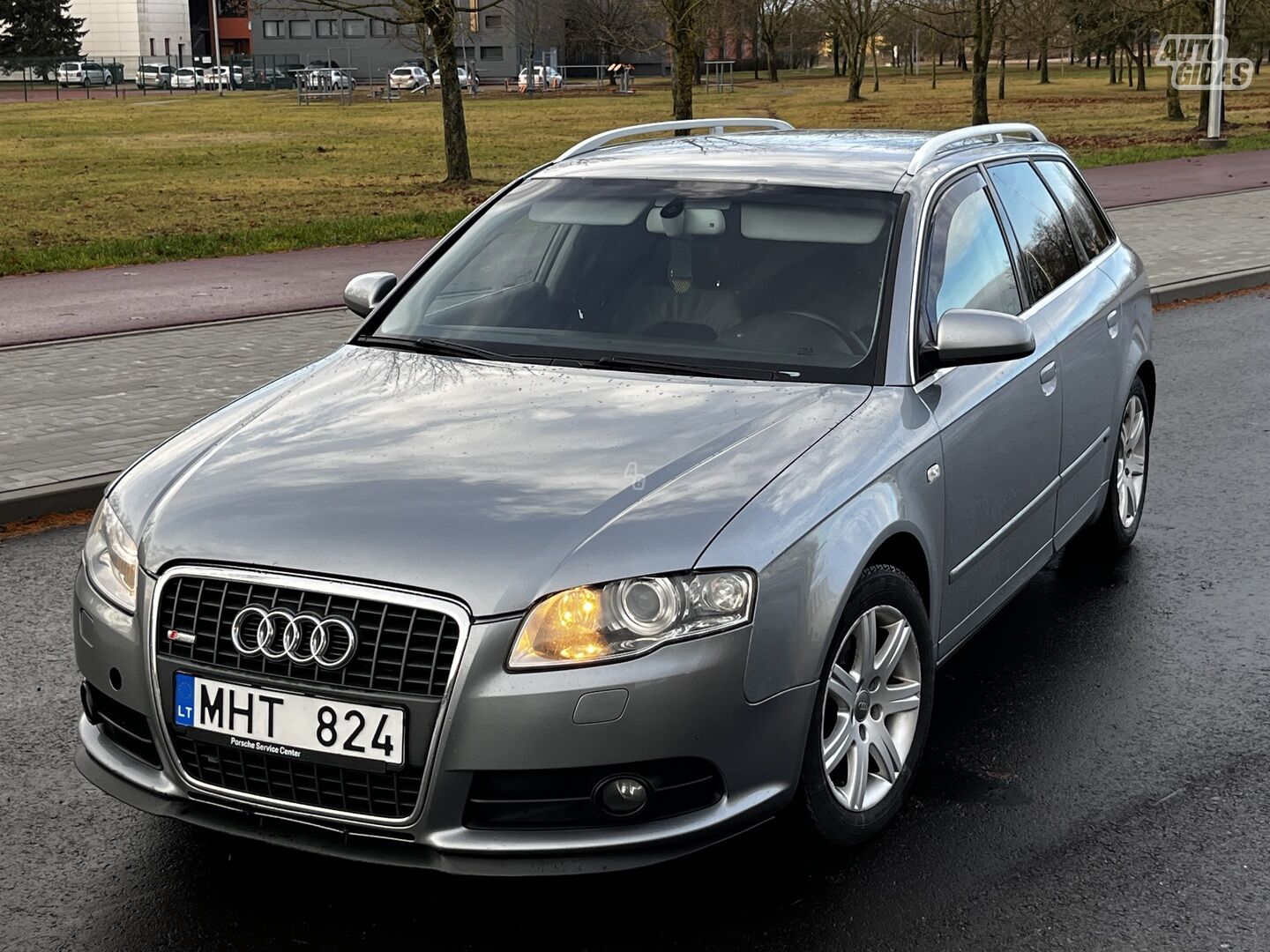 Audi A4 quattro 2008 y