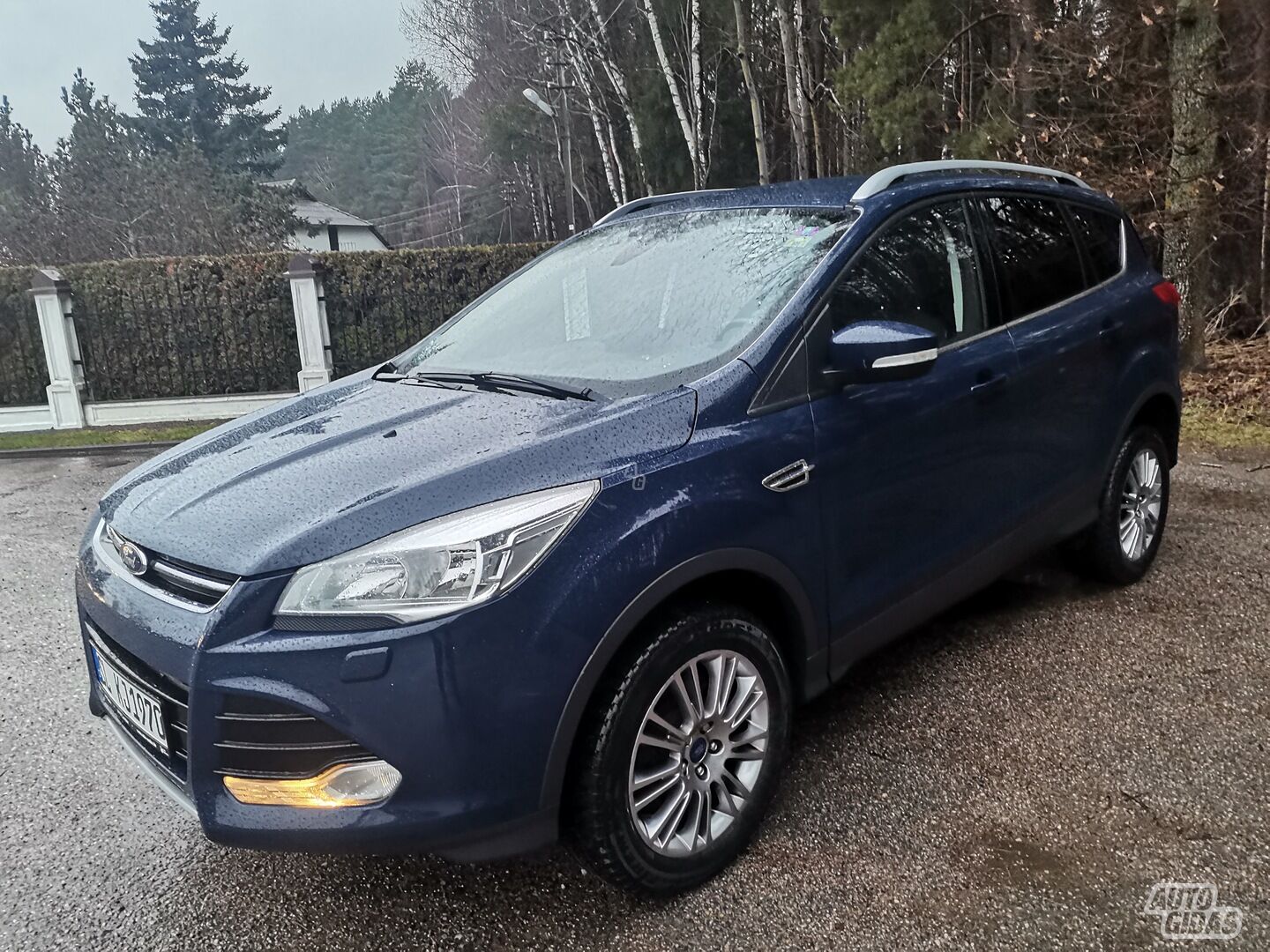 Ford Kuga Visureigis 2015 m