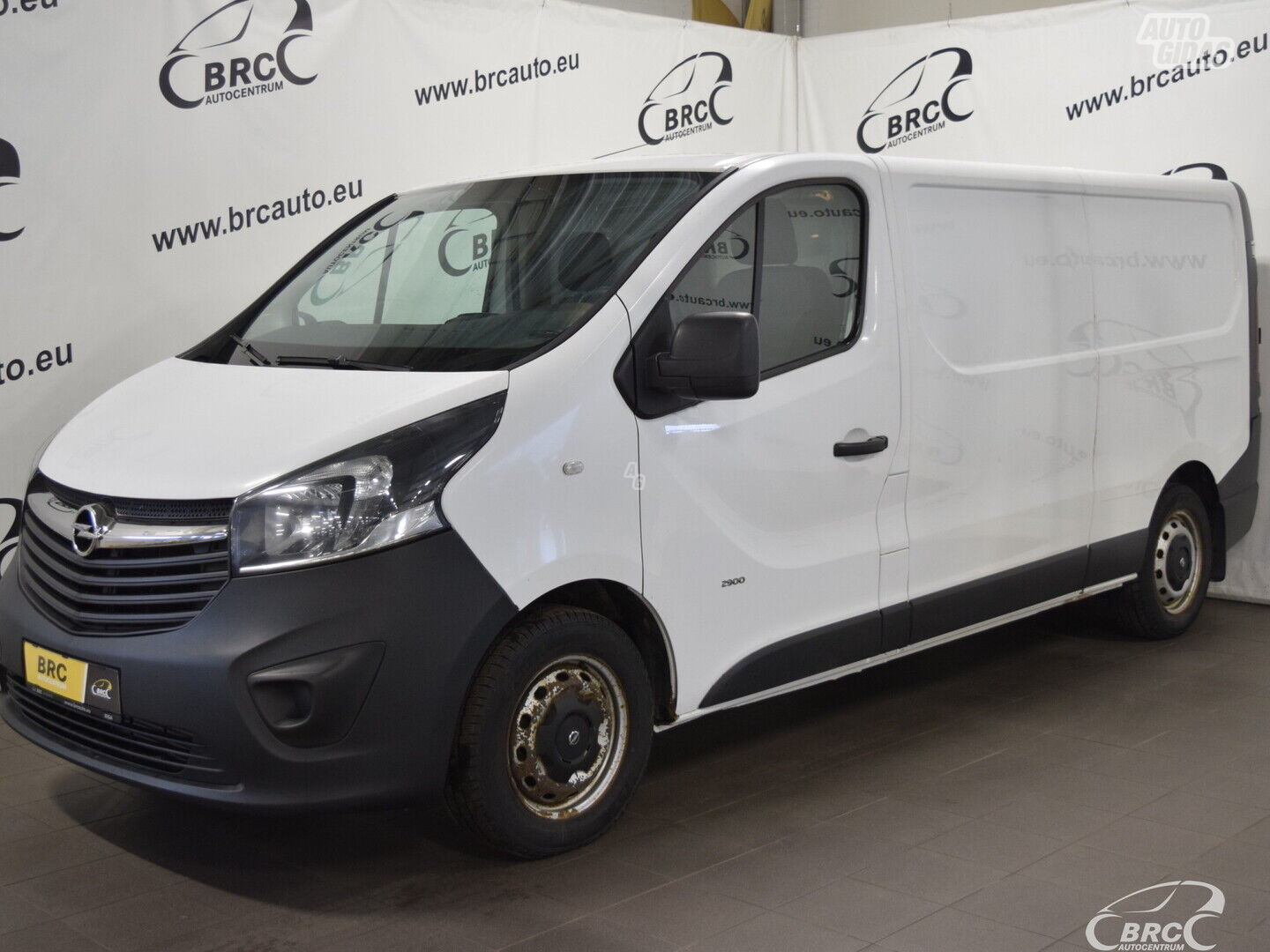 Opel Vivaro L2H1 2016 y