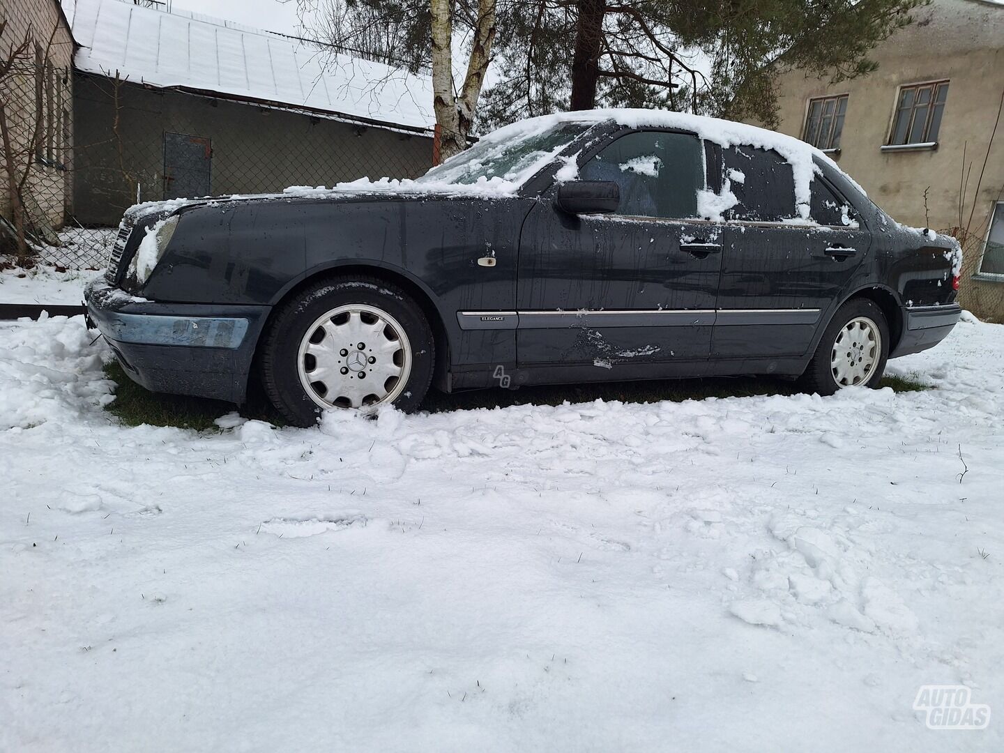 Mercedes-Benz E 300 1997 y Sedan